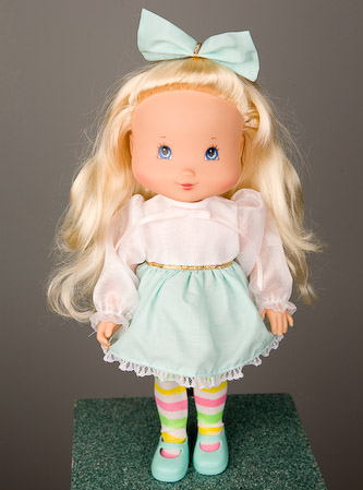 15 inch Vintage Style Angelcake Berrykin